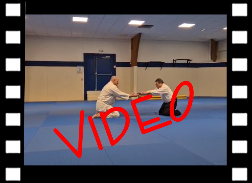 260210 Image de la vidéo de remise de Hakama à Christophe.jpg - 79,94 kB